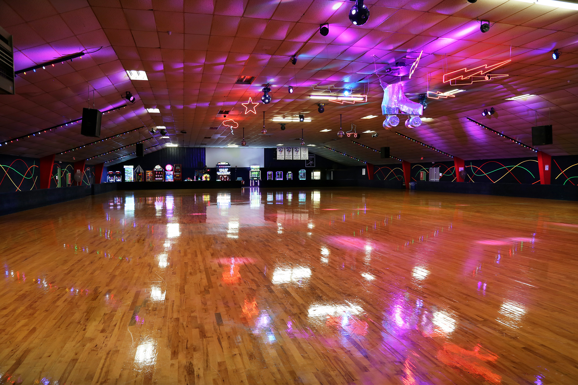 Pins & Wheels At Playland | Austin TX