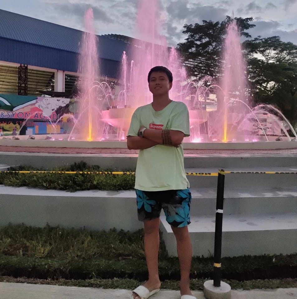 Mark Daniel Reyez