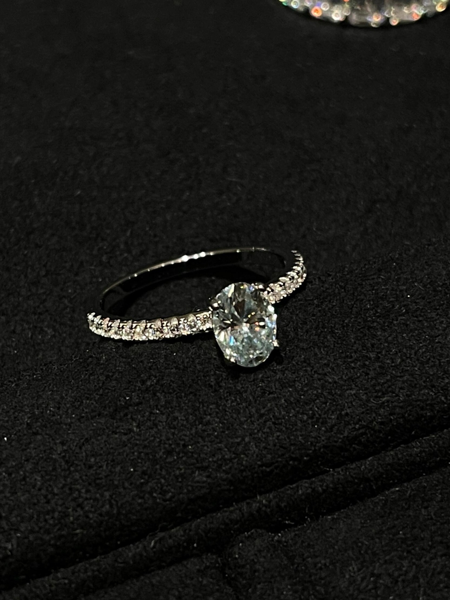Custom light blue lab-grown diamond ring design service