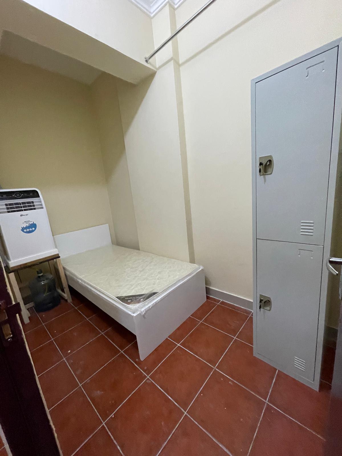 Qatar bay and sale | Partition room for rent in Mansoura, just 2 ...