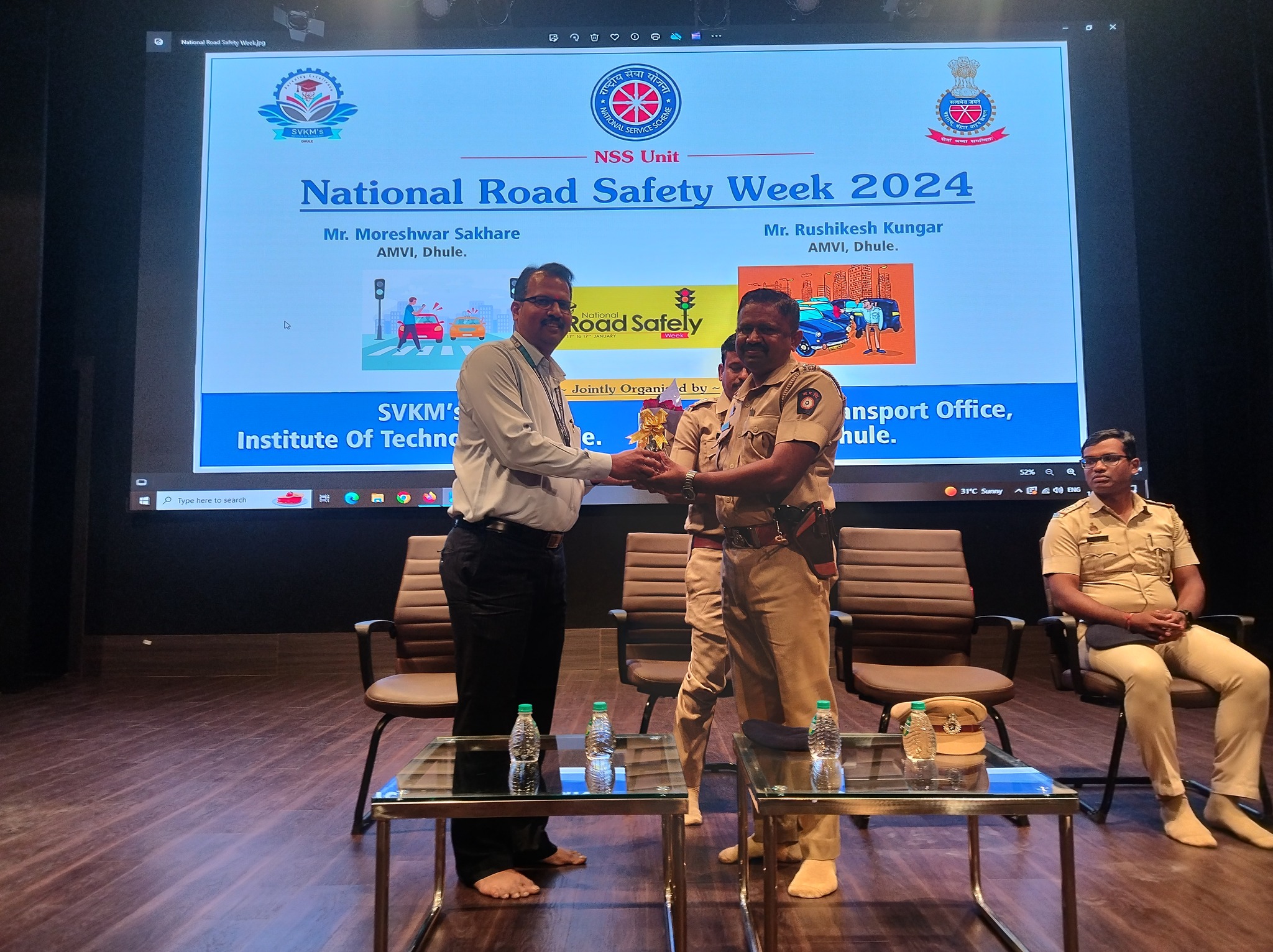 🚦🛣️ SVKM's Institute of Technology, Dhule commemorates National Road ...