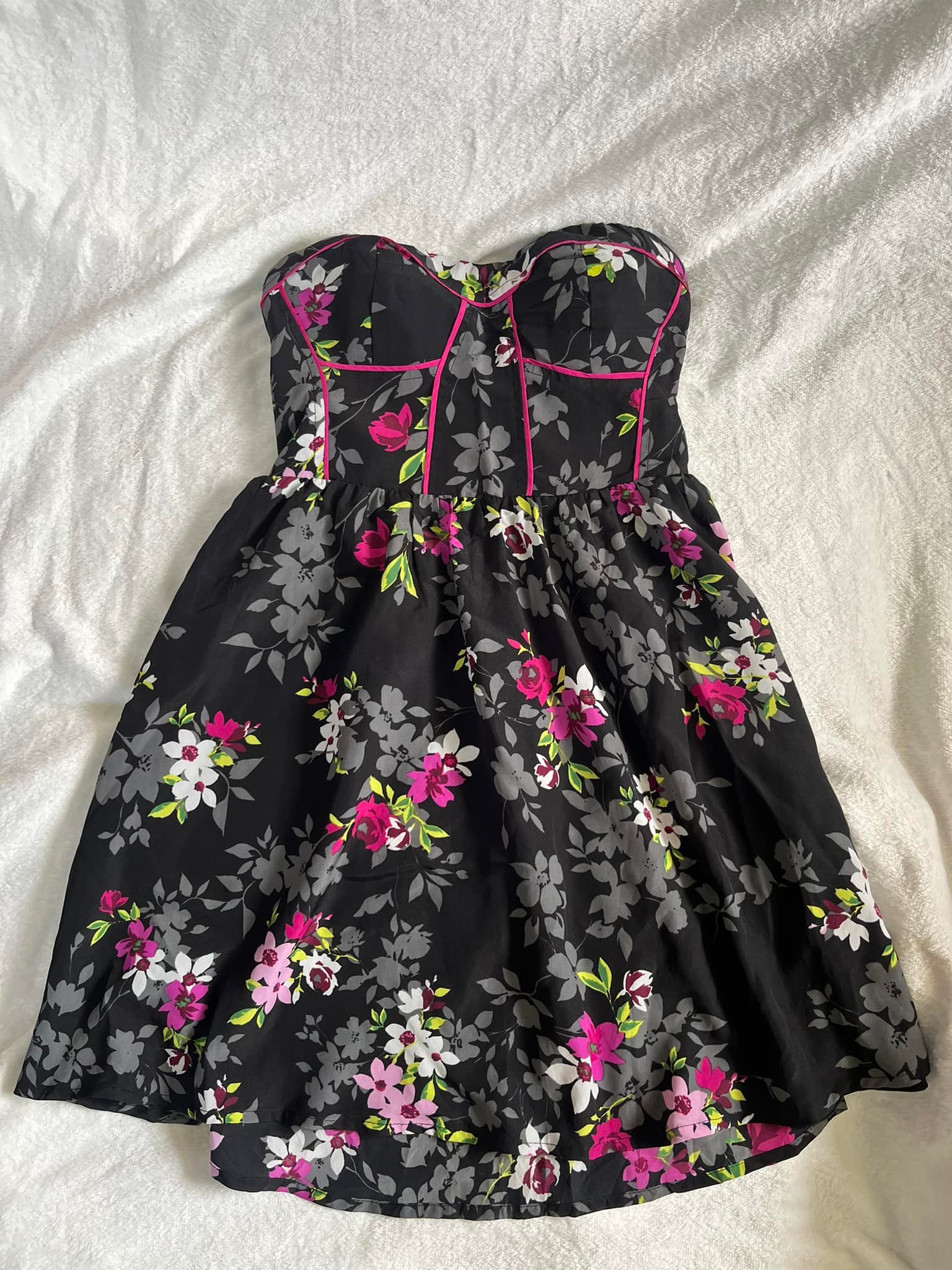 Neech Apparel - Part 1 TOPS , BIKINI & DRESS ️ 📍Click...