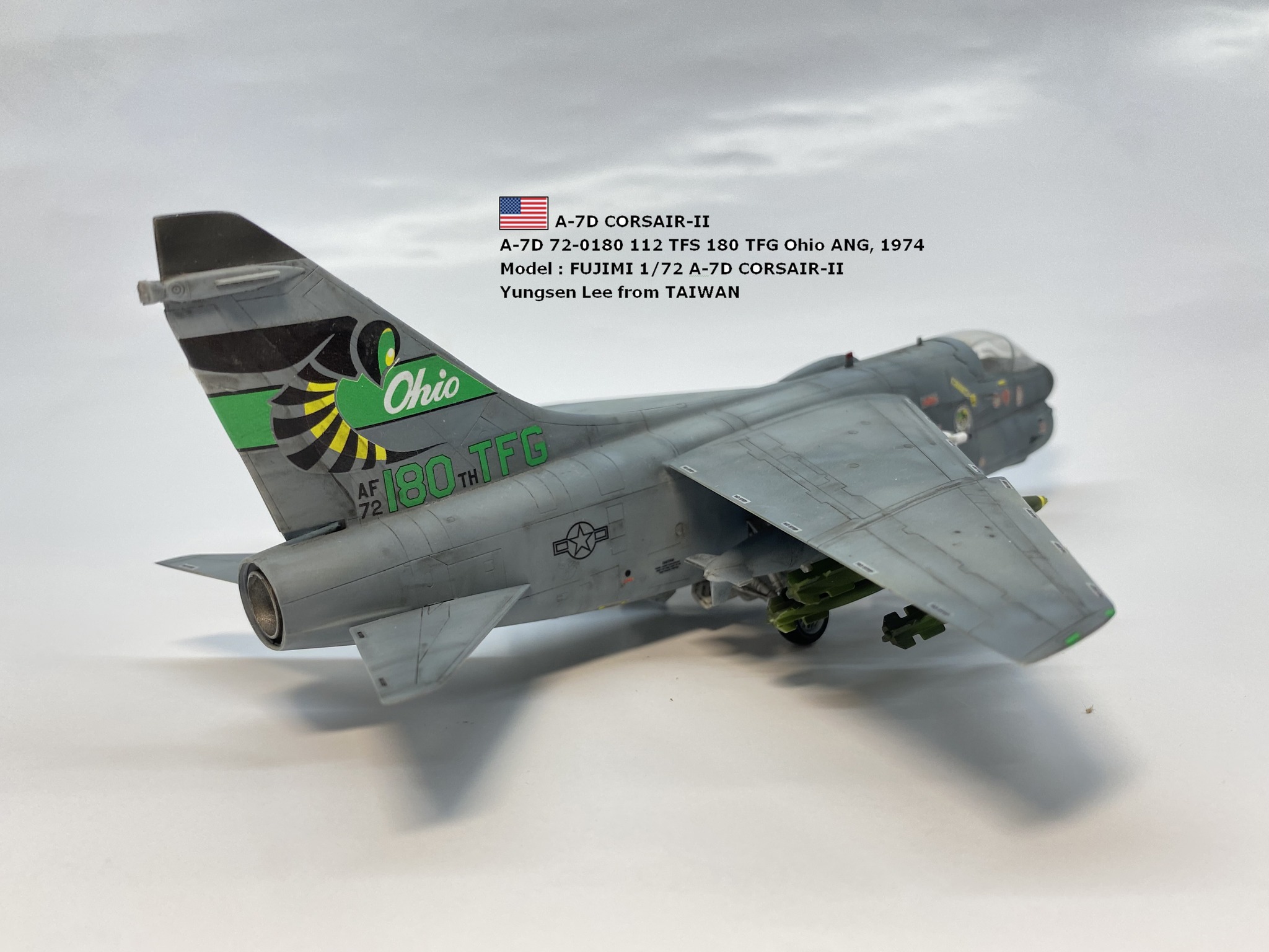 Fujimi 1/72 A-7D Corsair-II model