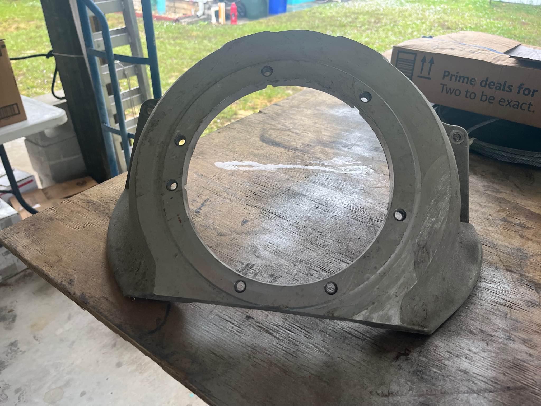Chevy ultra bell houing Car Engines & Engine Parts Sebring, Florida
