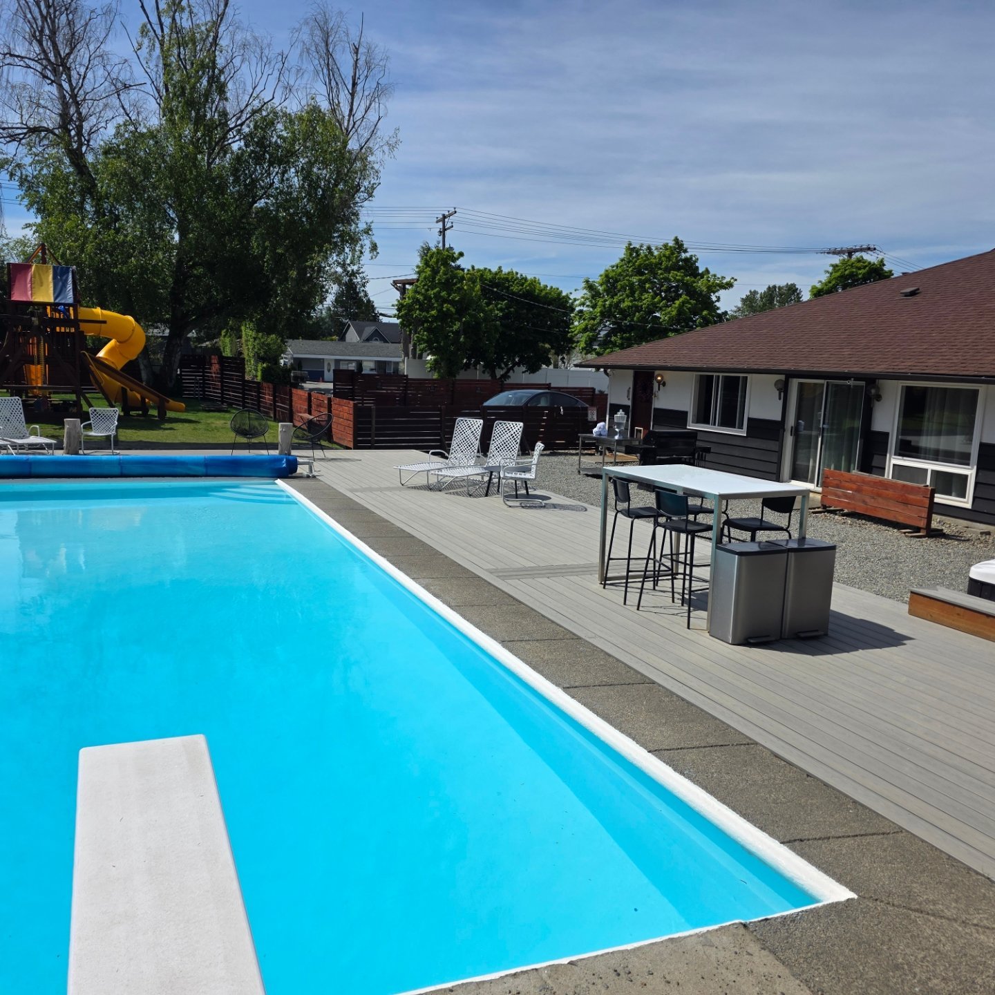 The Yacht Club and Heated Pool | Des Moines WA