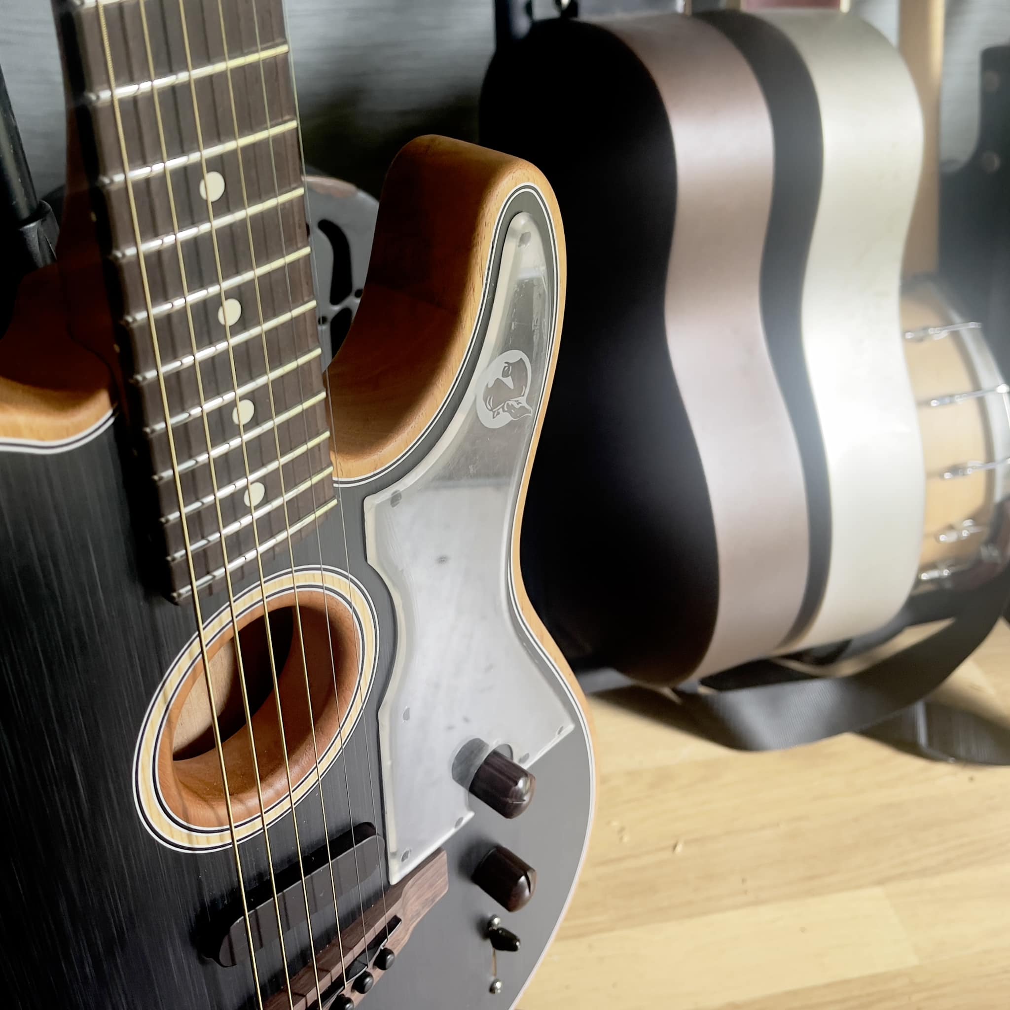 How do you modify a Fender Acoustasonic Player Telecaster?