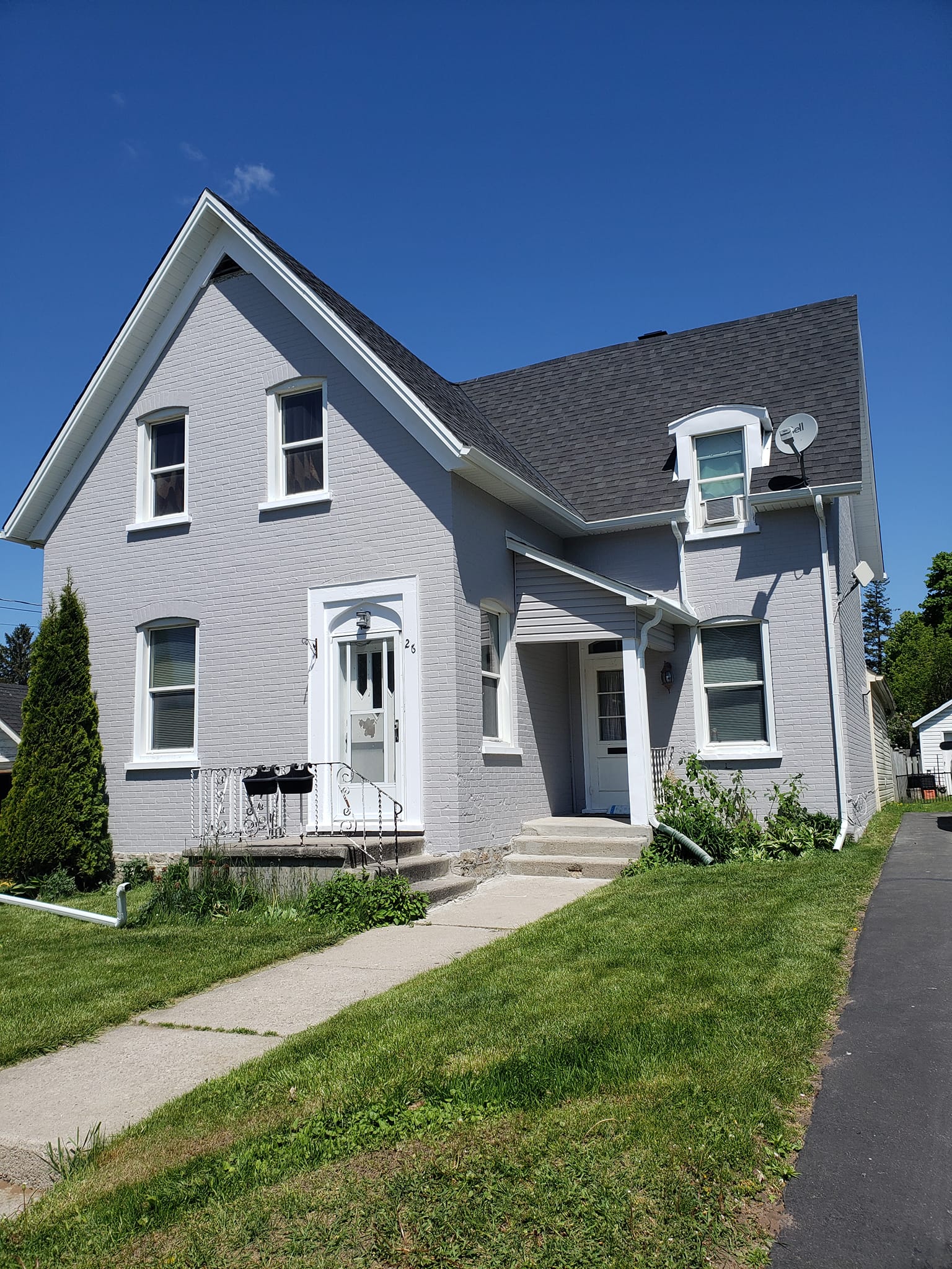 A Smiths Falls brick refresh!!!! - Cutting Edge Painting