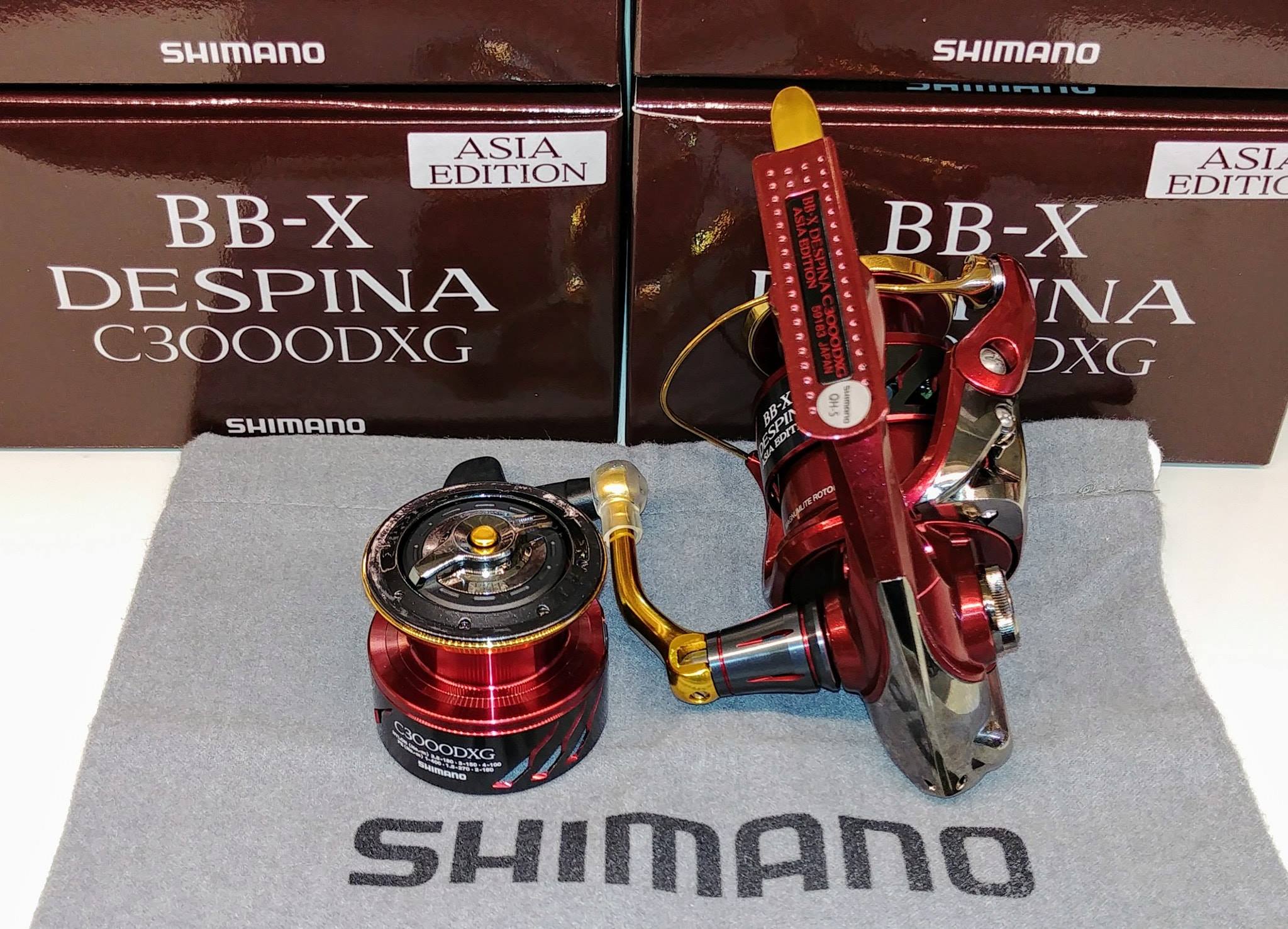 SHIMANO BBX DESPINA C3000DXG AISA EDITION(亞洲雙杯版)入荷紅黑色配