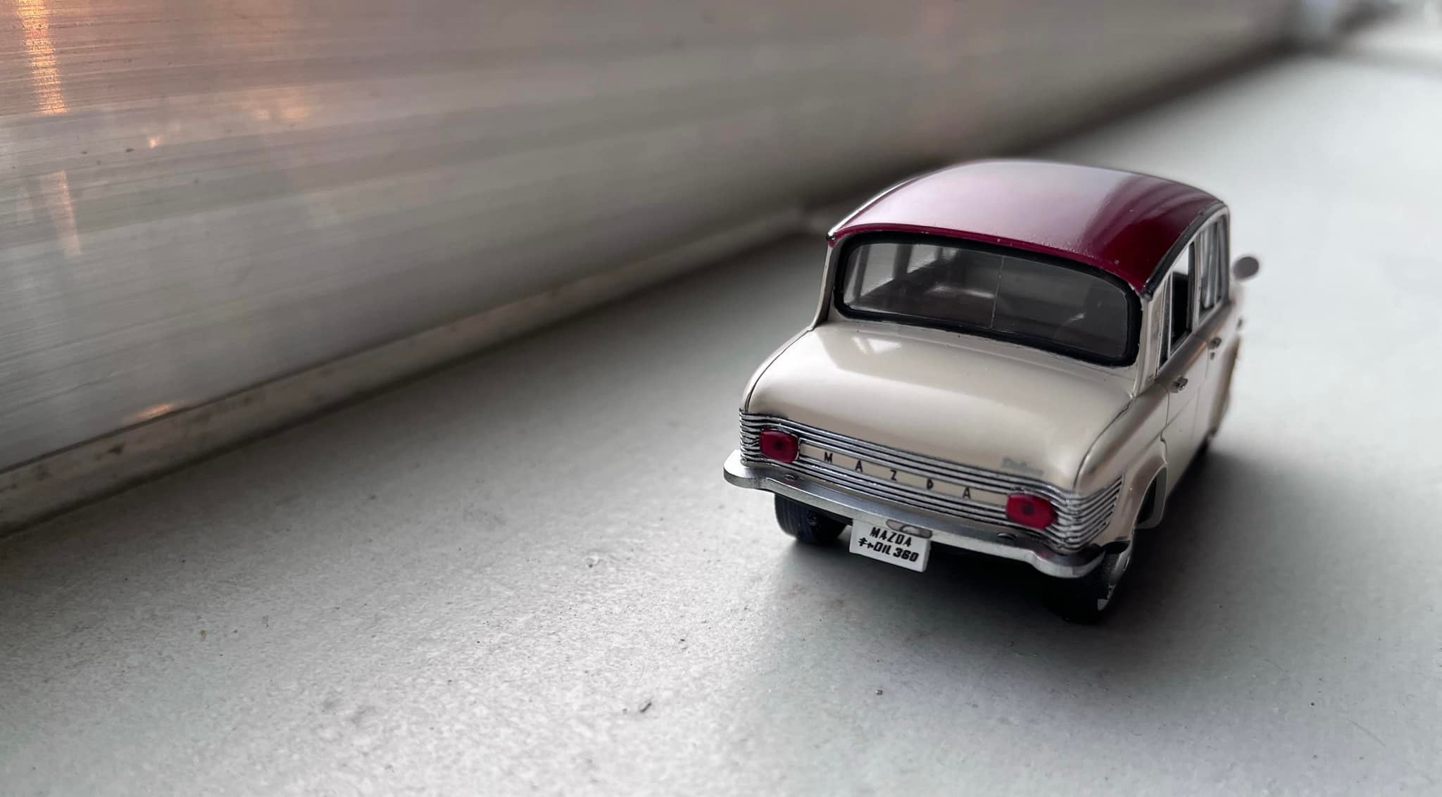 Building a 1/32 Mazda Carol scale model