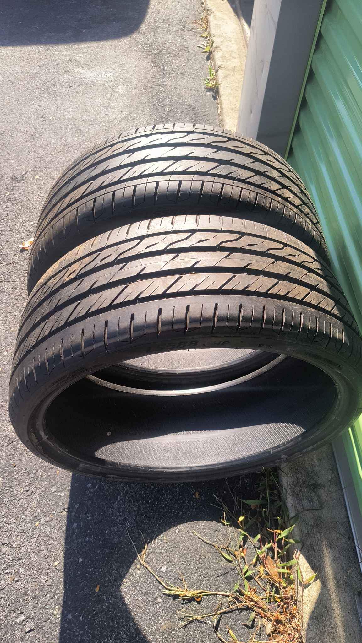 LIKE NEW (2) 255/30/22 LOW PROFILE TIRES - Car Wheels, Tires & Parts ...