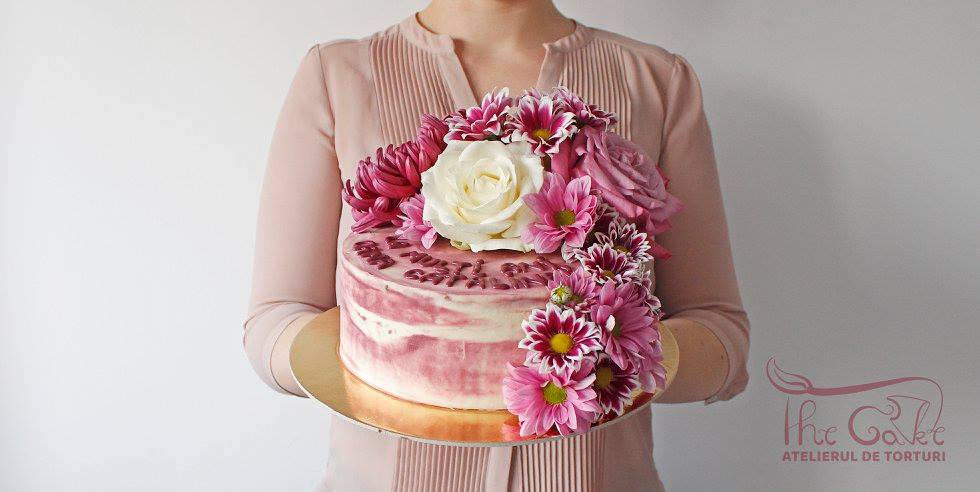 Tort Cu Blat De Fistic Crema De Zmeura The Cake Atelierul