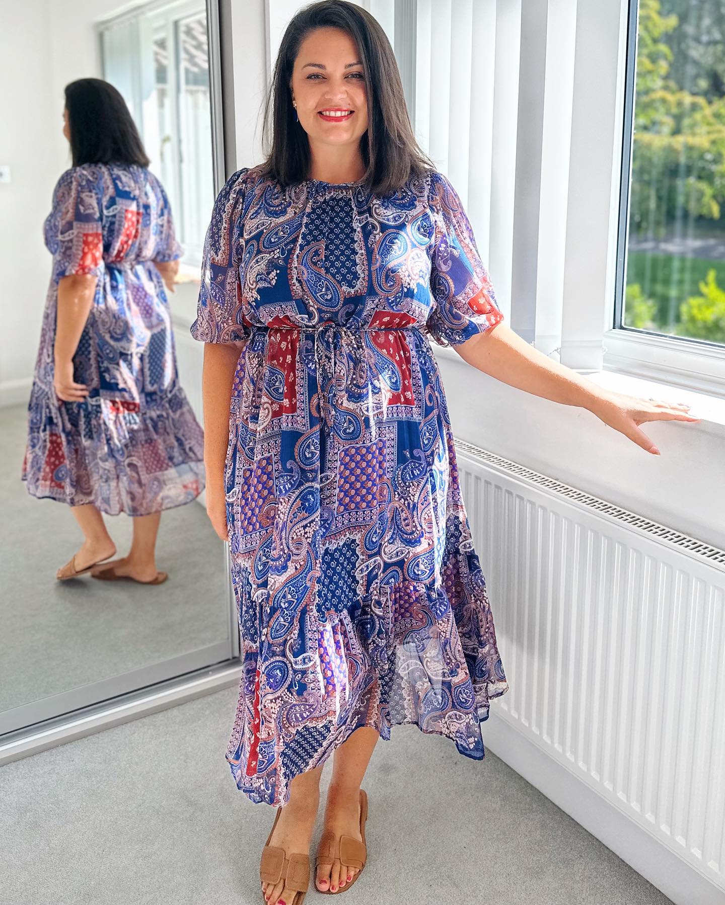 Diem dress in a coral shade and heavy shoes it's a perfect combination 💗 How do you like @camillekaftan autumn outfit proposition? https://loudresses.com/en/products/pink-diem-dress -in-mini-length-with-a-binding-in-coral-shade-891.html