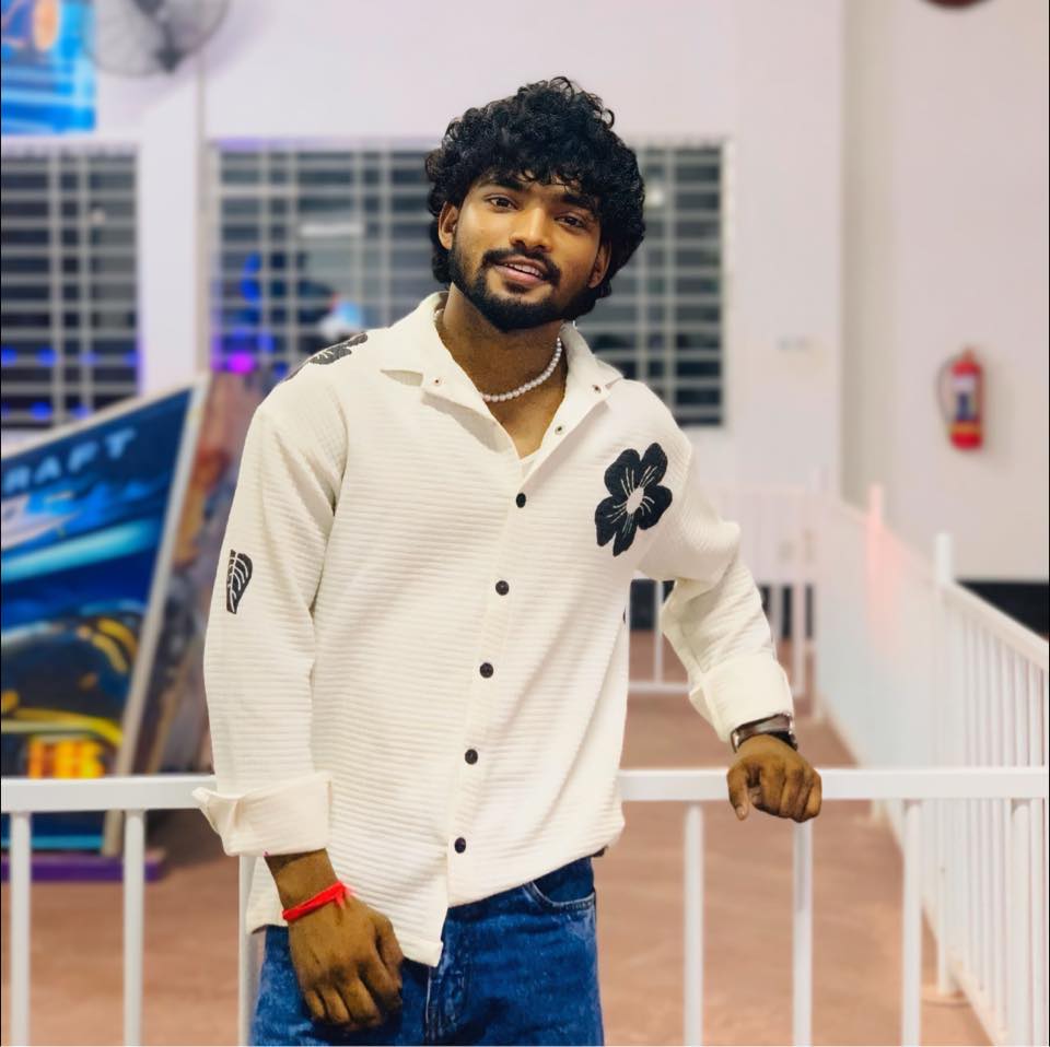Shamol Roy on Reels | Facebook