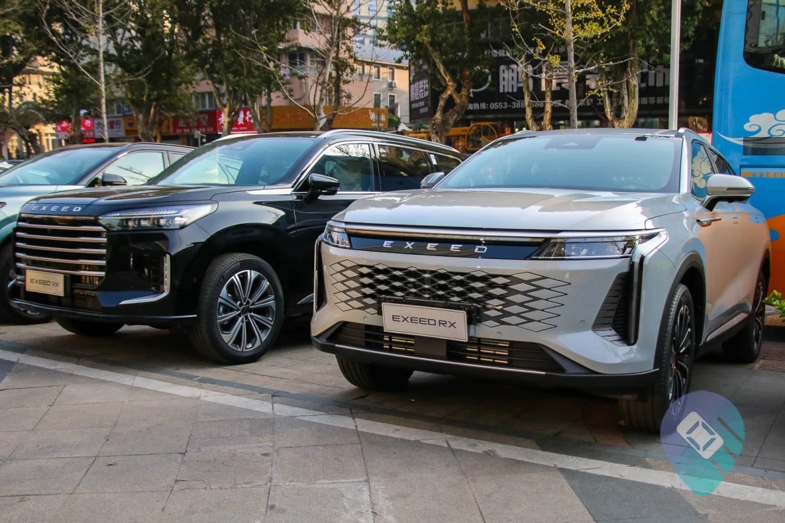 预览：Exeed RX & VX SUVs—将于 2025 年登陆马来西亚？... - CariCarz.com 找车吧 | Facebook