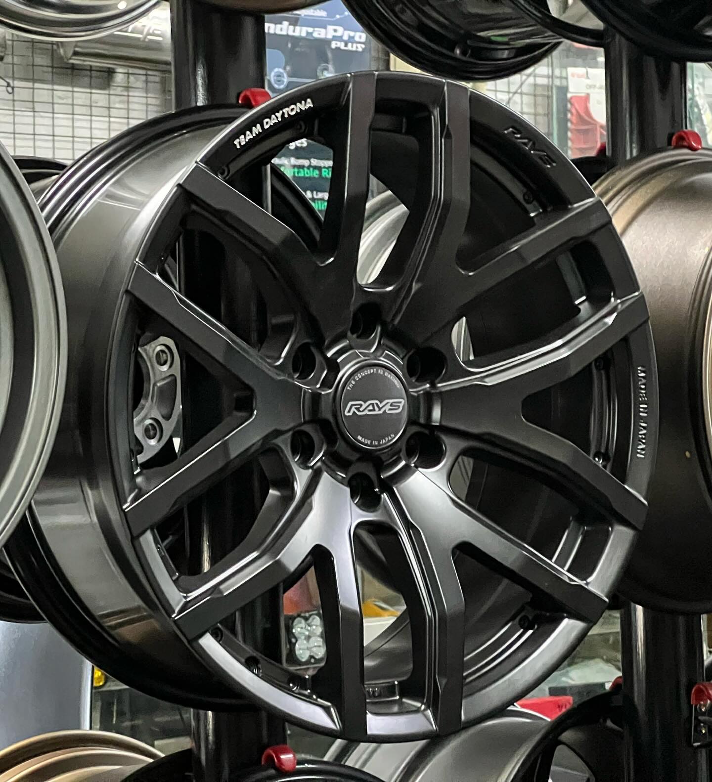 Rays Daytona wheels on hand! 20x8.5 et22 6x139 pcd 1755 E rod ave