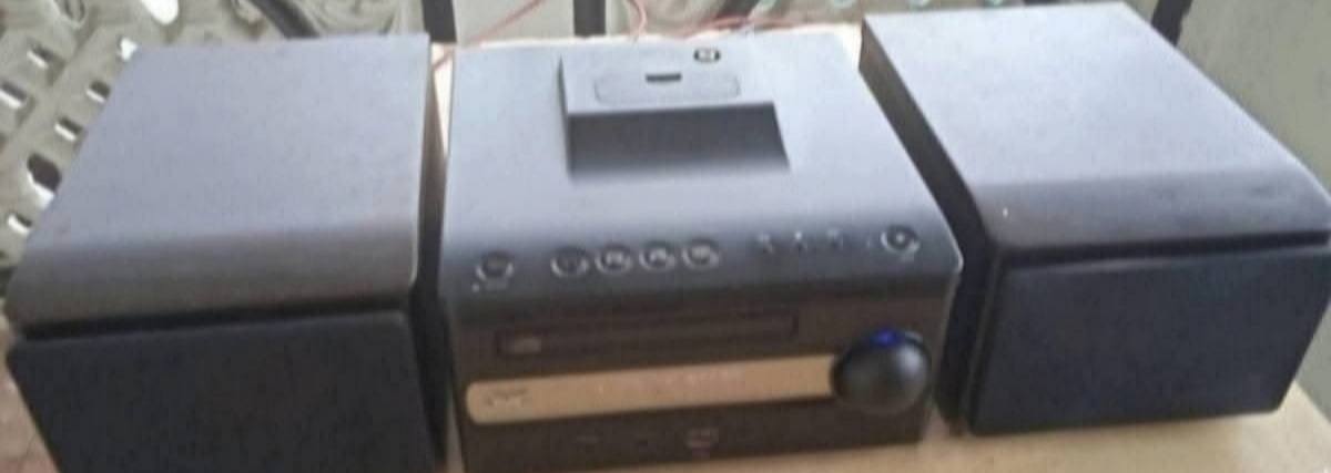 ONKYO CR-T1X compact CD, tuner, amplifier 100v Excellent working