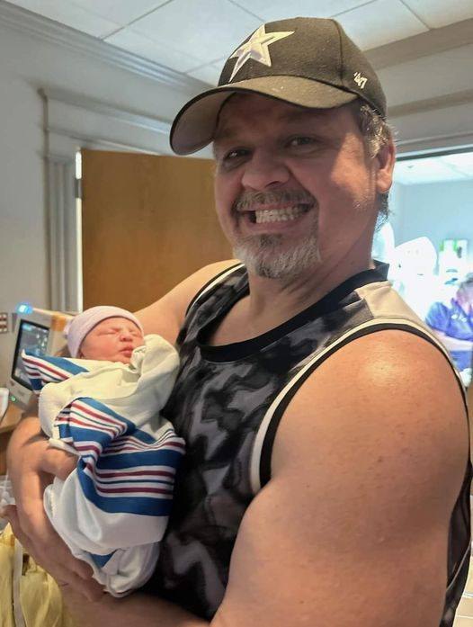 1000 lb Sisters | Chris Combs looks so happy with his adorable new ...