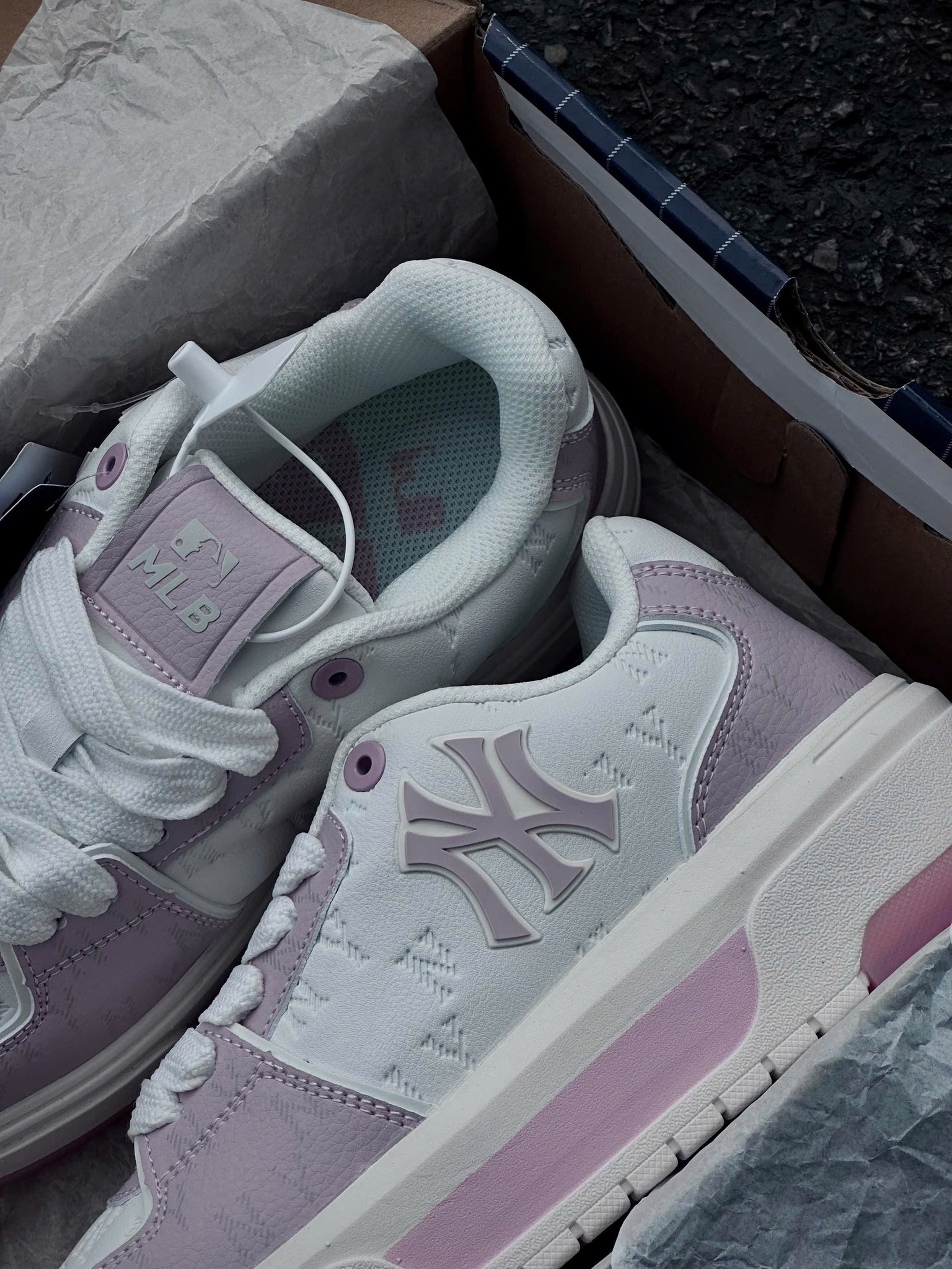 Kangth Sneaker | Ho Chi Minh City