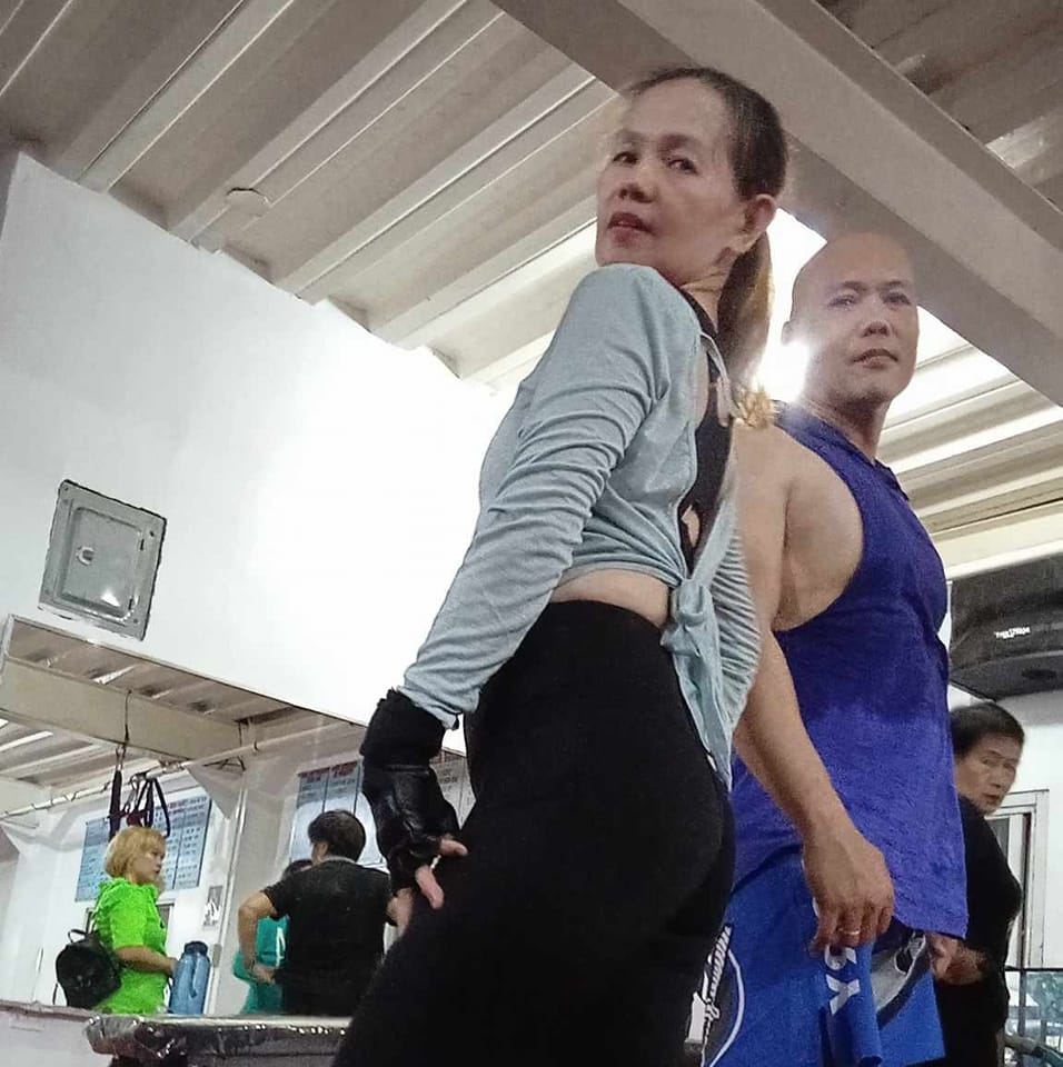 Chest Day- Pec Deck Fly #ChestDay #PecDeckFly #FitAt54 #WomenWhoLift # ...