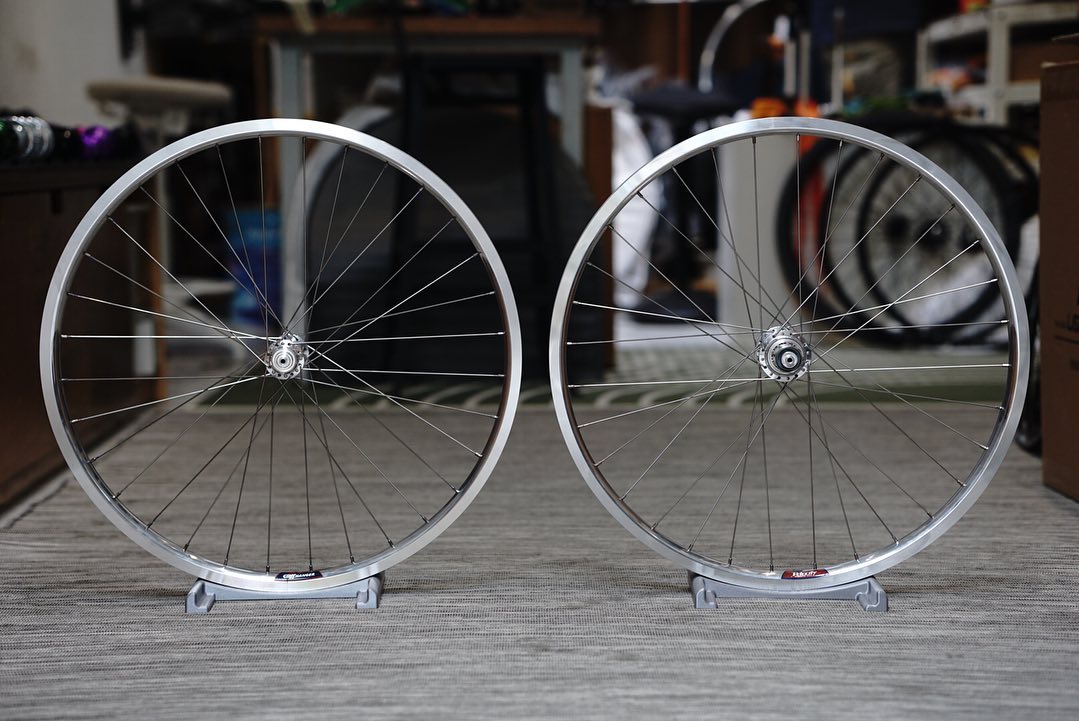 What 27.5/650b rim brake wheelsets are similar to Velocity