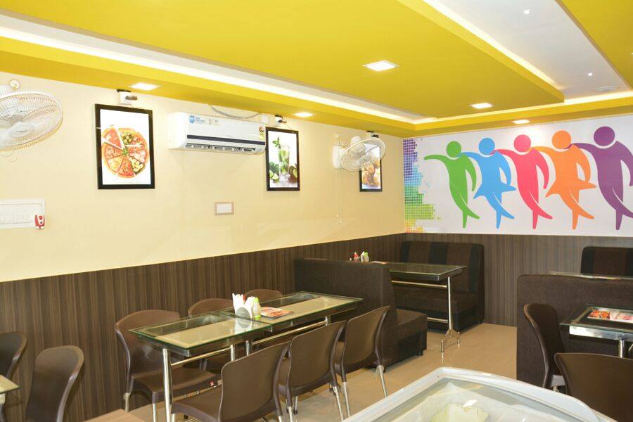 Friends Corner Family Restaurant | Arni