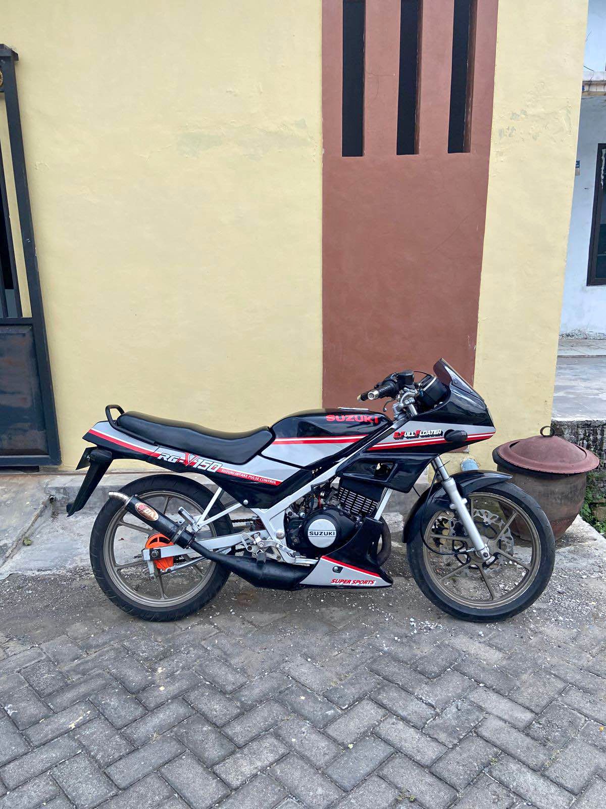 1991 Suzuki RGR 150 - Motorcycles & Scooters - Jember | Facebook ...