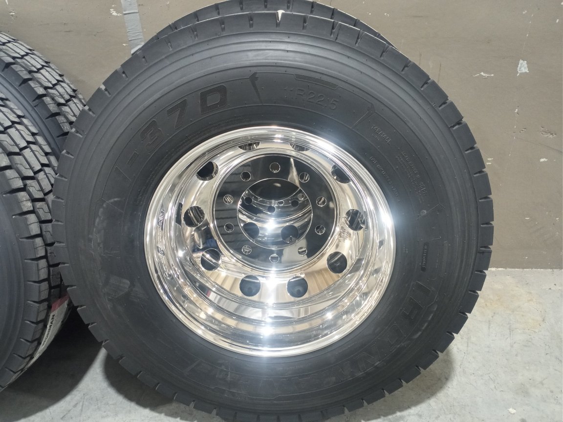 11R22.5 tires mounted on Hub pilot Rims for Peterbilt Kenworth Mack ...
