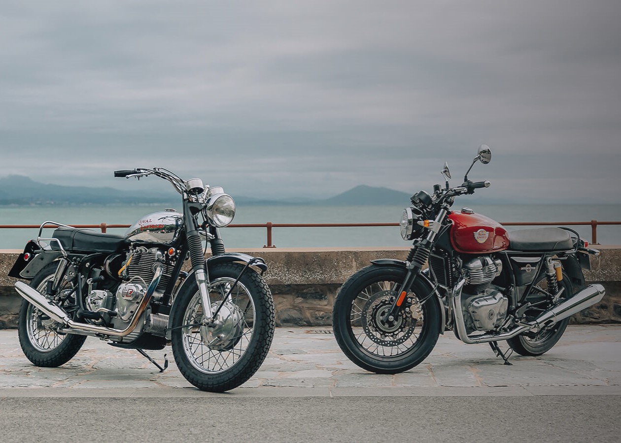 Royal Enfield - Seis décadas separam a Interceptor original dos anos ...