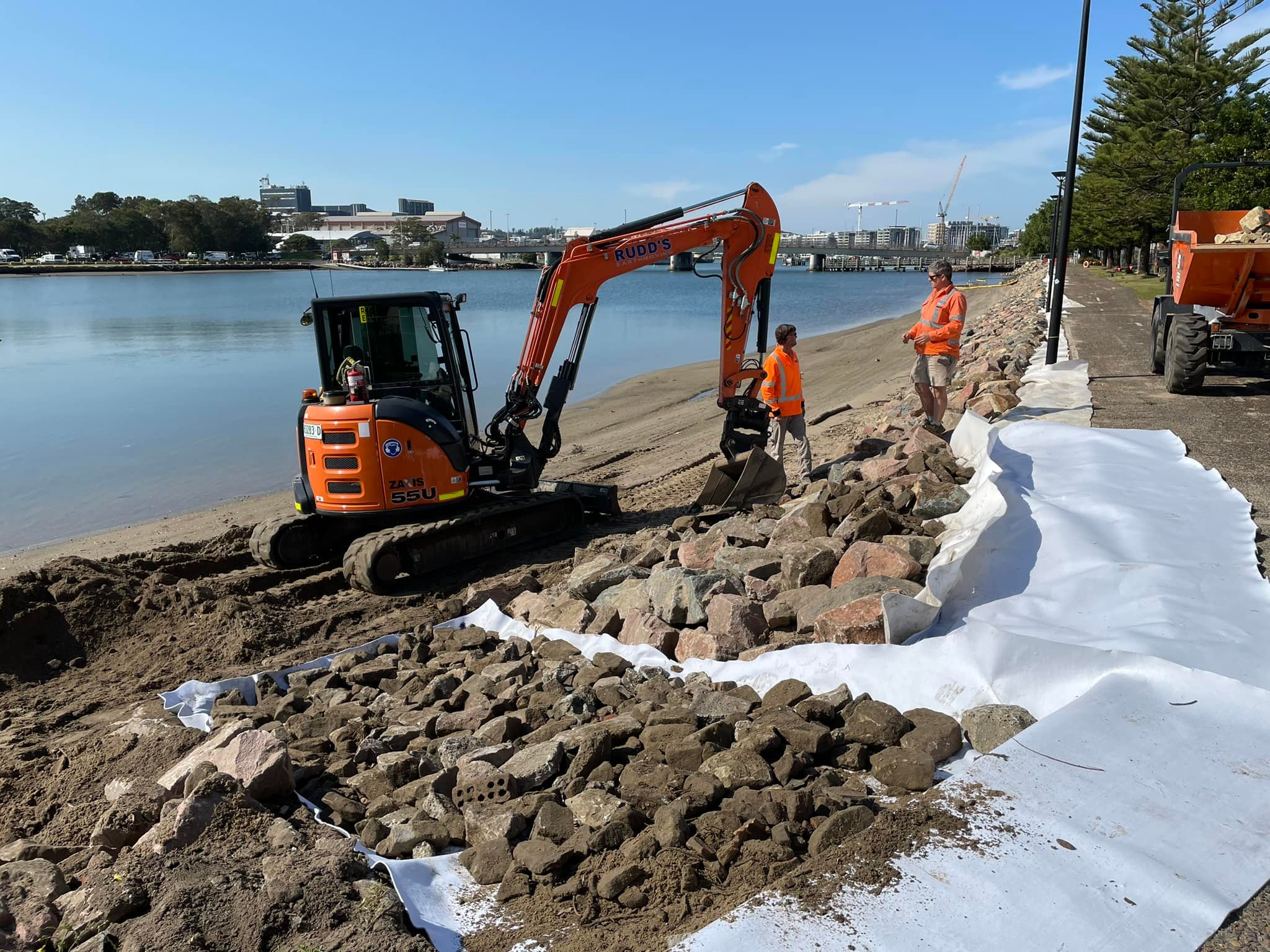 Rudd's Earthmoving