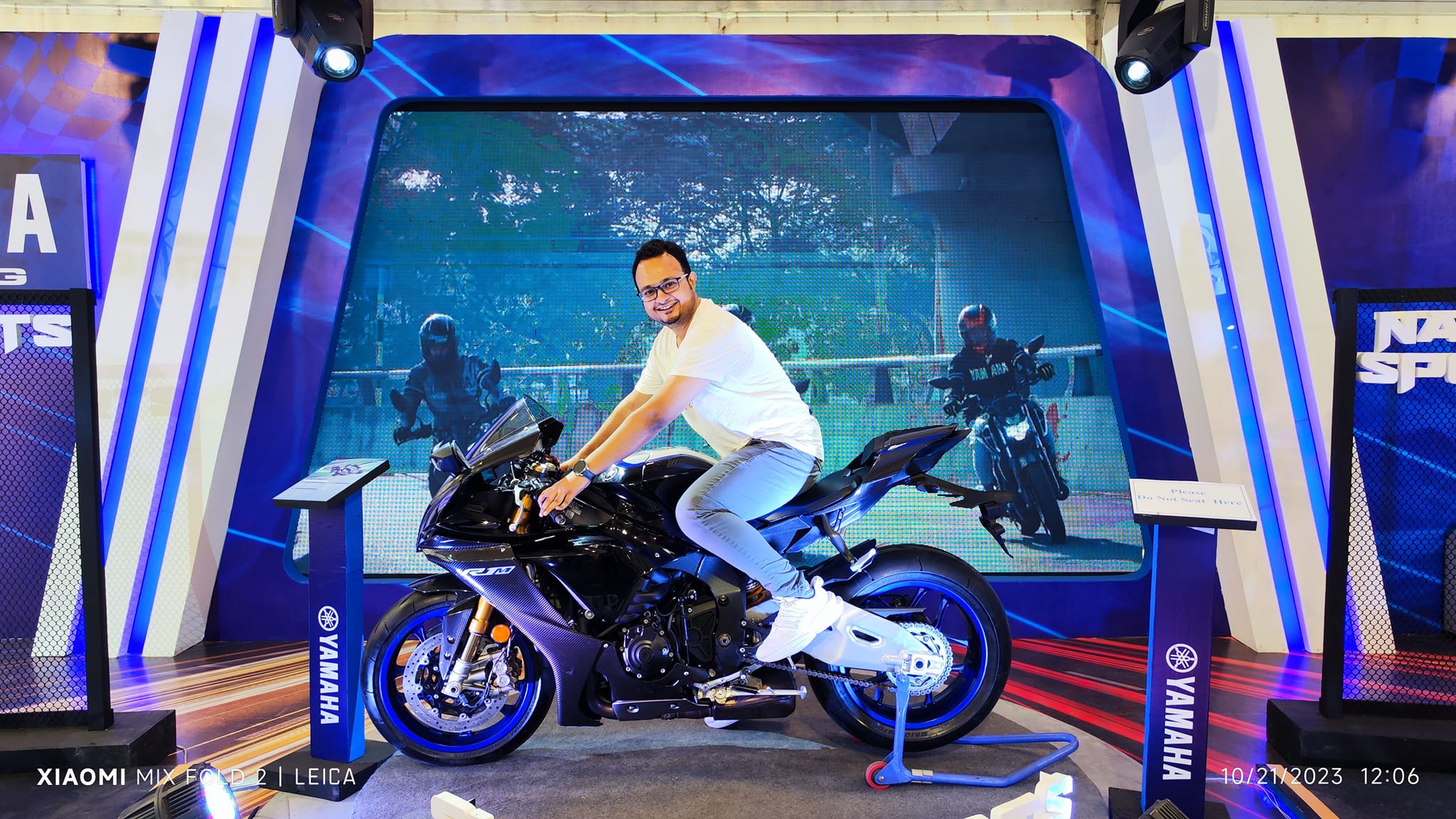 Yamaha YZF-R1M 1000CC motorcycle