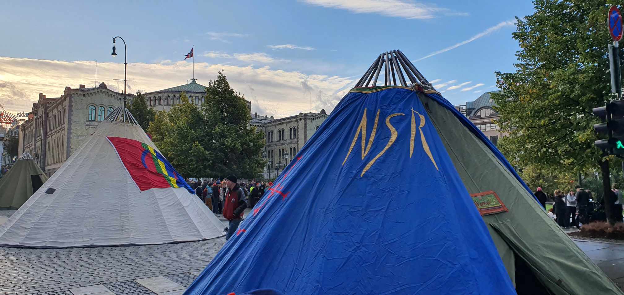 Samisk foreldrenettverk i Oslo og omegn - Nedre Bekkelaget skole (rødt ...
