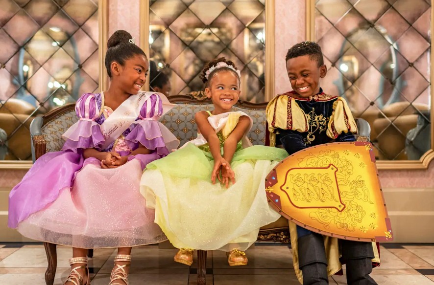 Are there any available Bibbidi Bobbidi Boutique reservations for