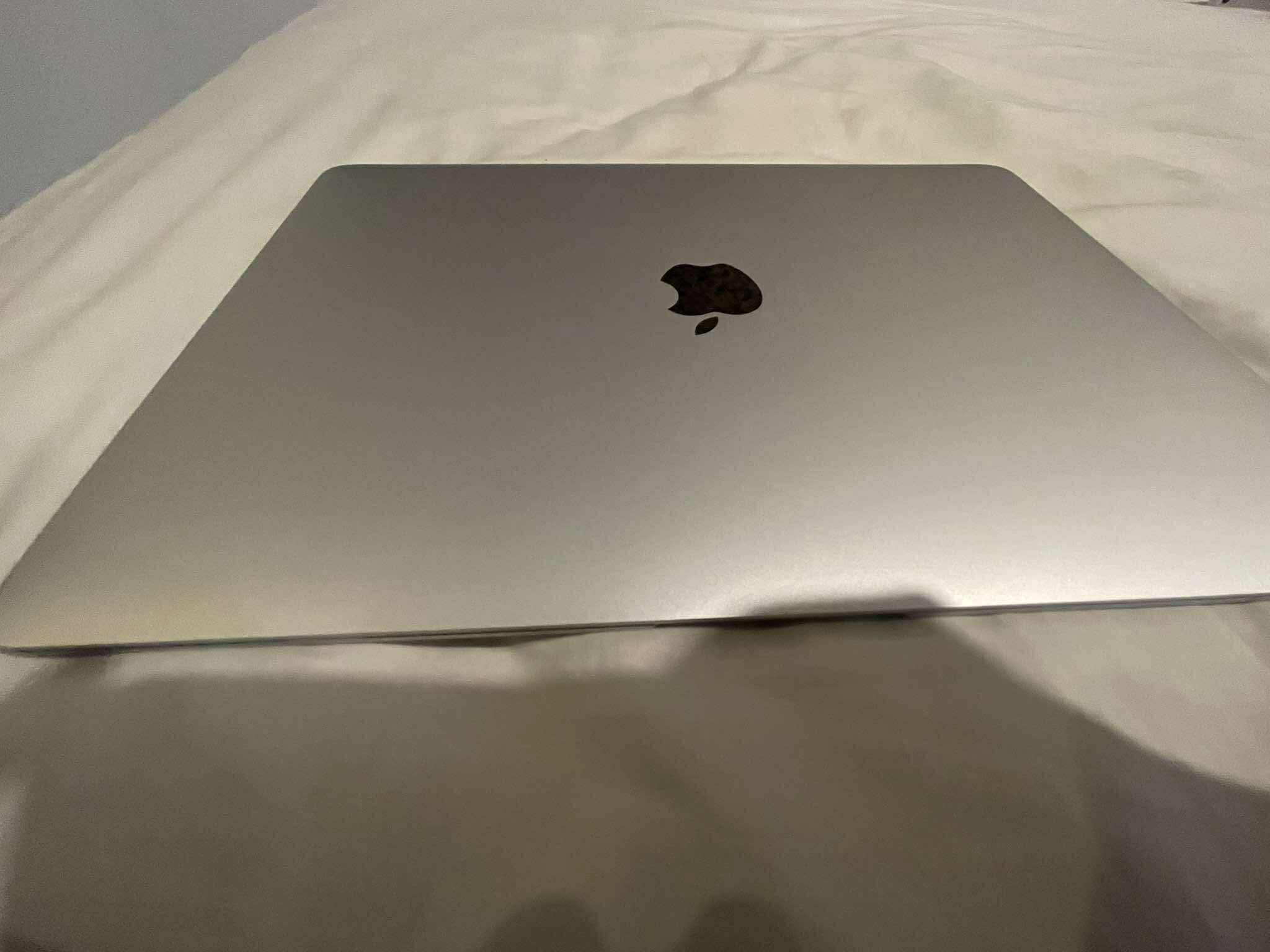 MacBook Air 13” (2018 – MacBookAir8,1) • CPU: 1.6GHz Dual-Core 