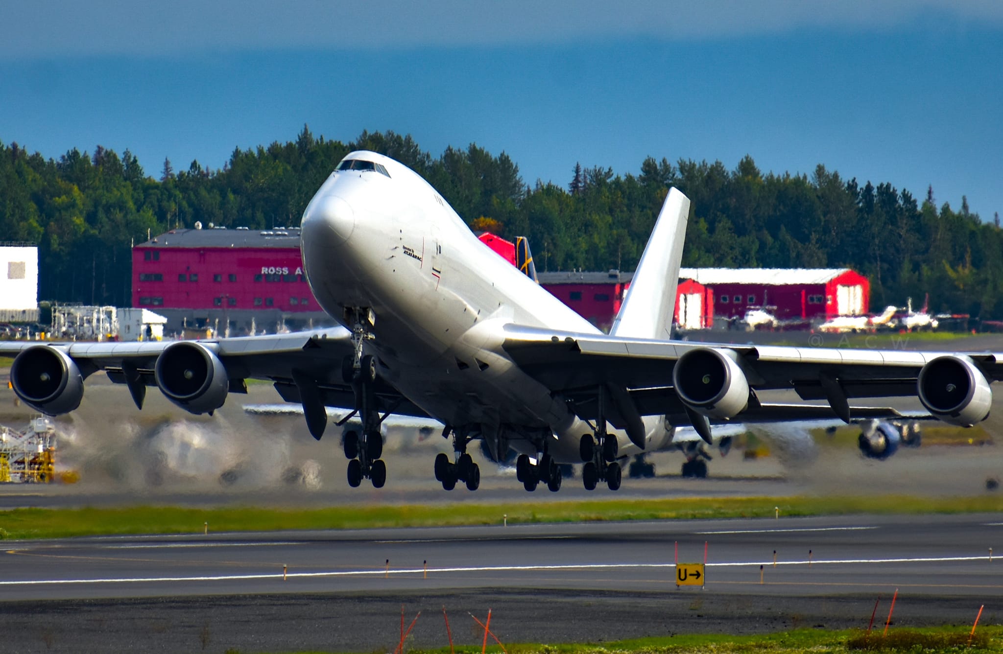 Atlas Air Boeing 747-481F/SCD N404KZ cn: 34283 Narita