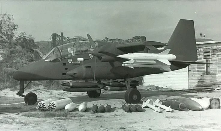 PlaneHistoria - Lockheed CL-760 LARA Cold War Failure. One of its key ...