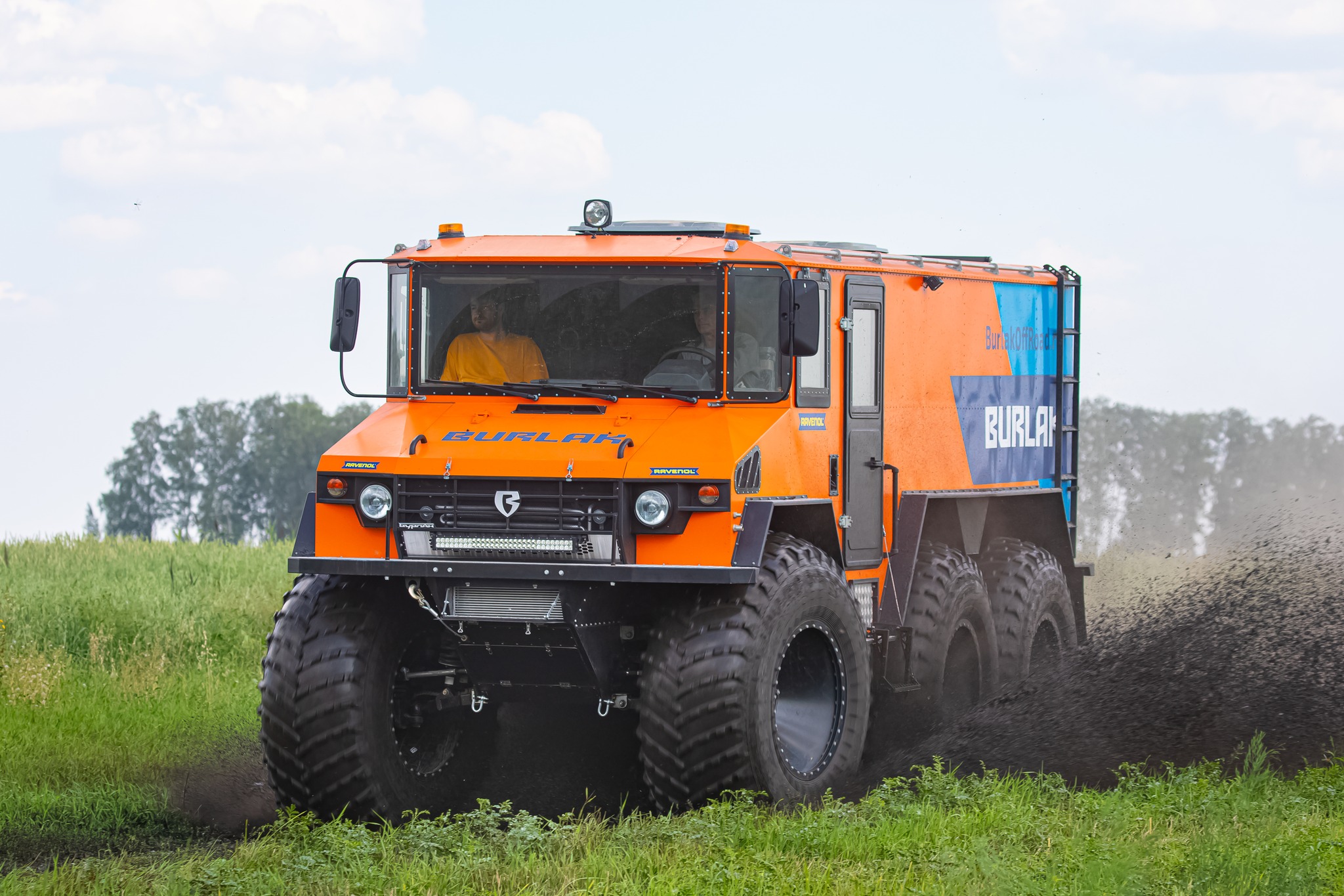 BURLAK 6x6 Amphibious... - Russian Extreme Offroad Trucks