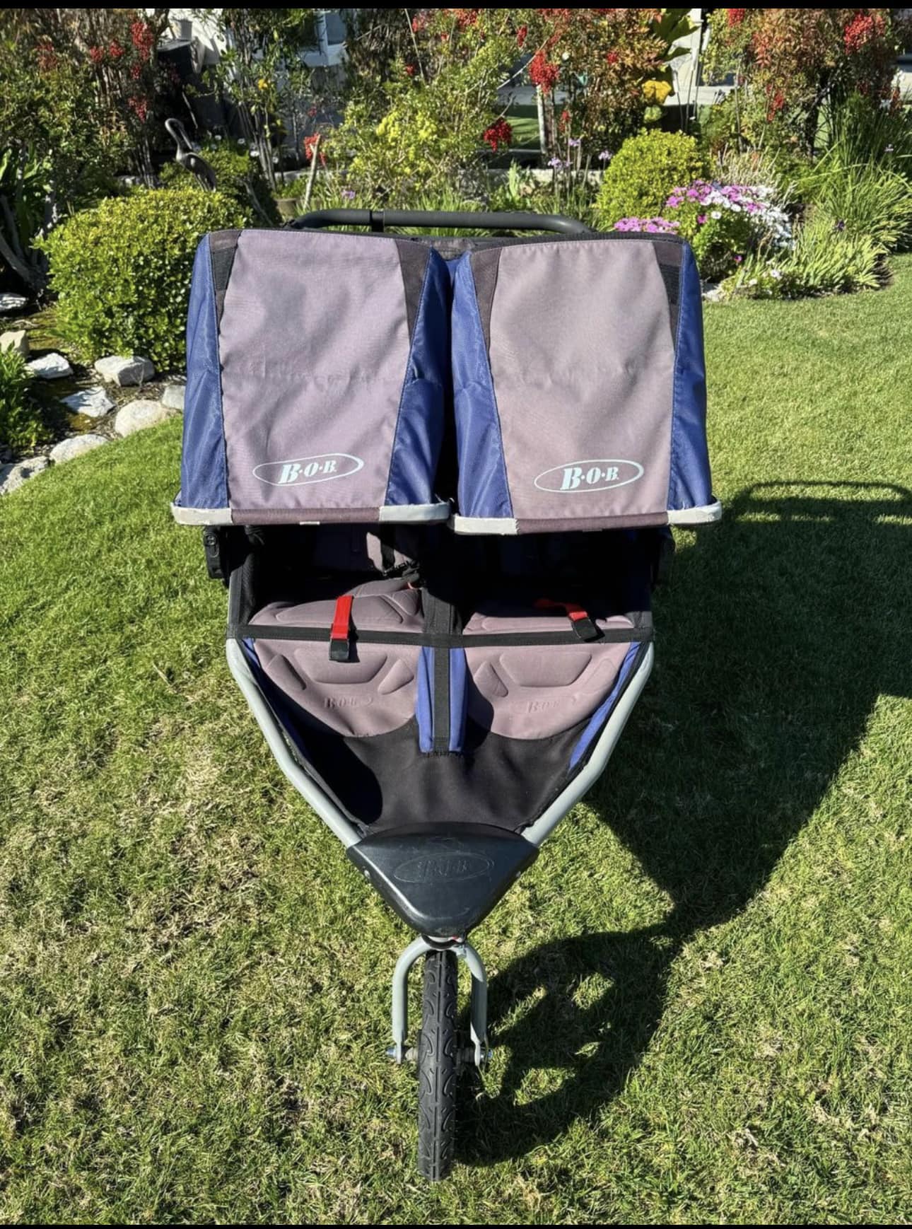 uppababy vista v2 with rumble seat RumbleSeat V3 (Countries: US, Styles: Kenzi) Lightweight Stroller Uppababy G The Vista V3 starts Elevated Again Inc. COLOR:GRAPHITE/GREY/GREY