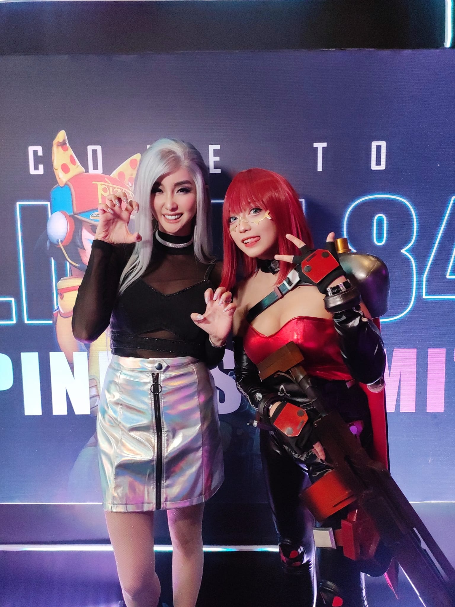 Jane Yu Cosplay - INNER FANGIRL IS HAPPY Finally met the... | Facebook