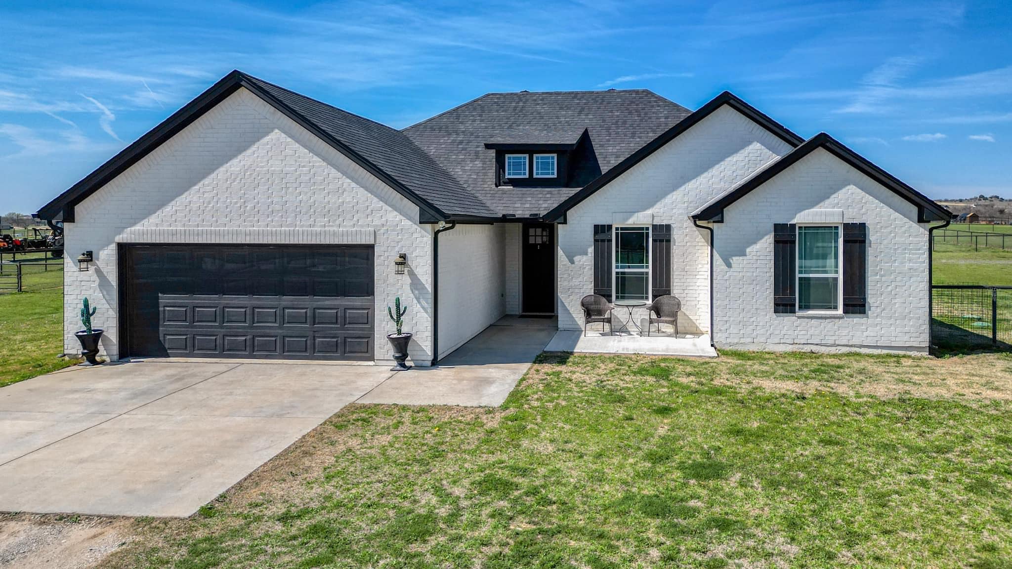 Megan Johnsrud - Texas... - Megan Johnsrud - Texas Realtor
