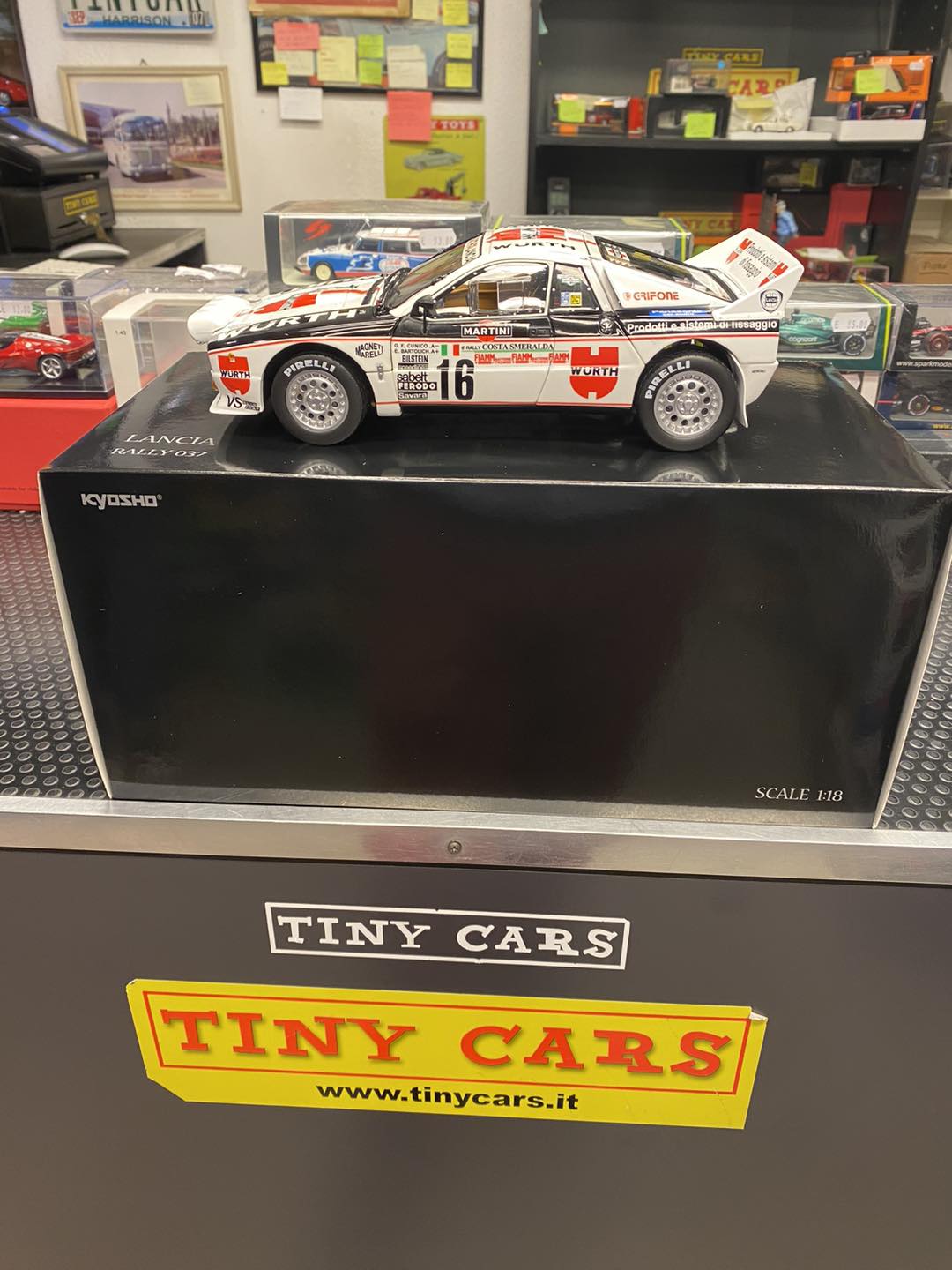 Lancia 037 Rally Costa Smeralda 1983 Kyosho Scala 1:18