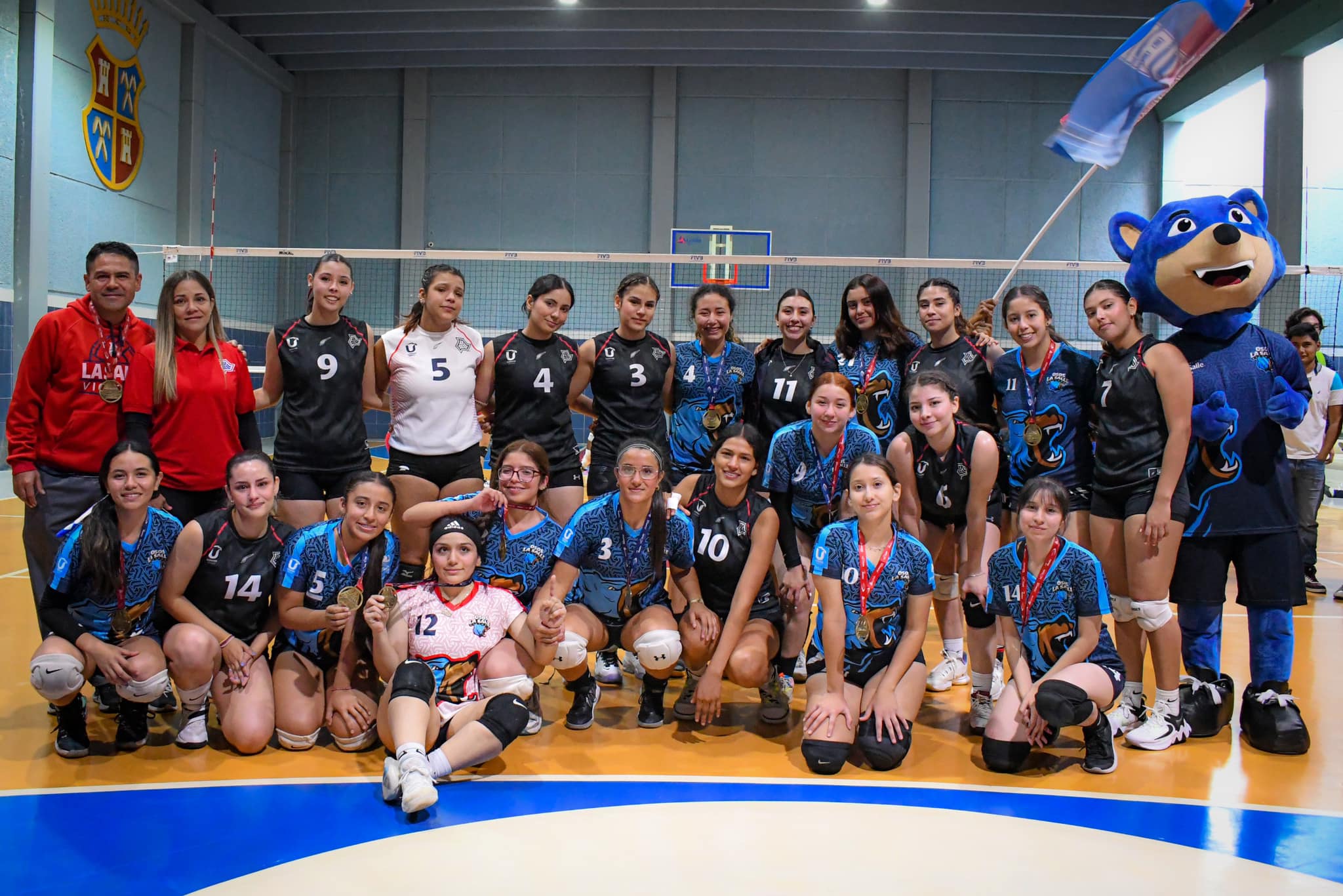 ¡Campeonas! 🥇 Nuestras... - Universidad La Salle Victoria