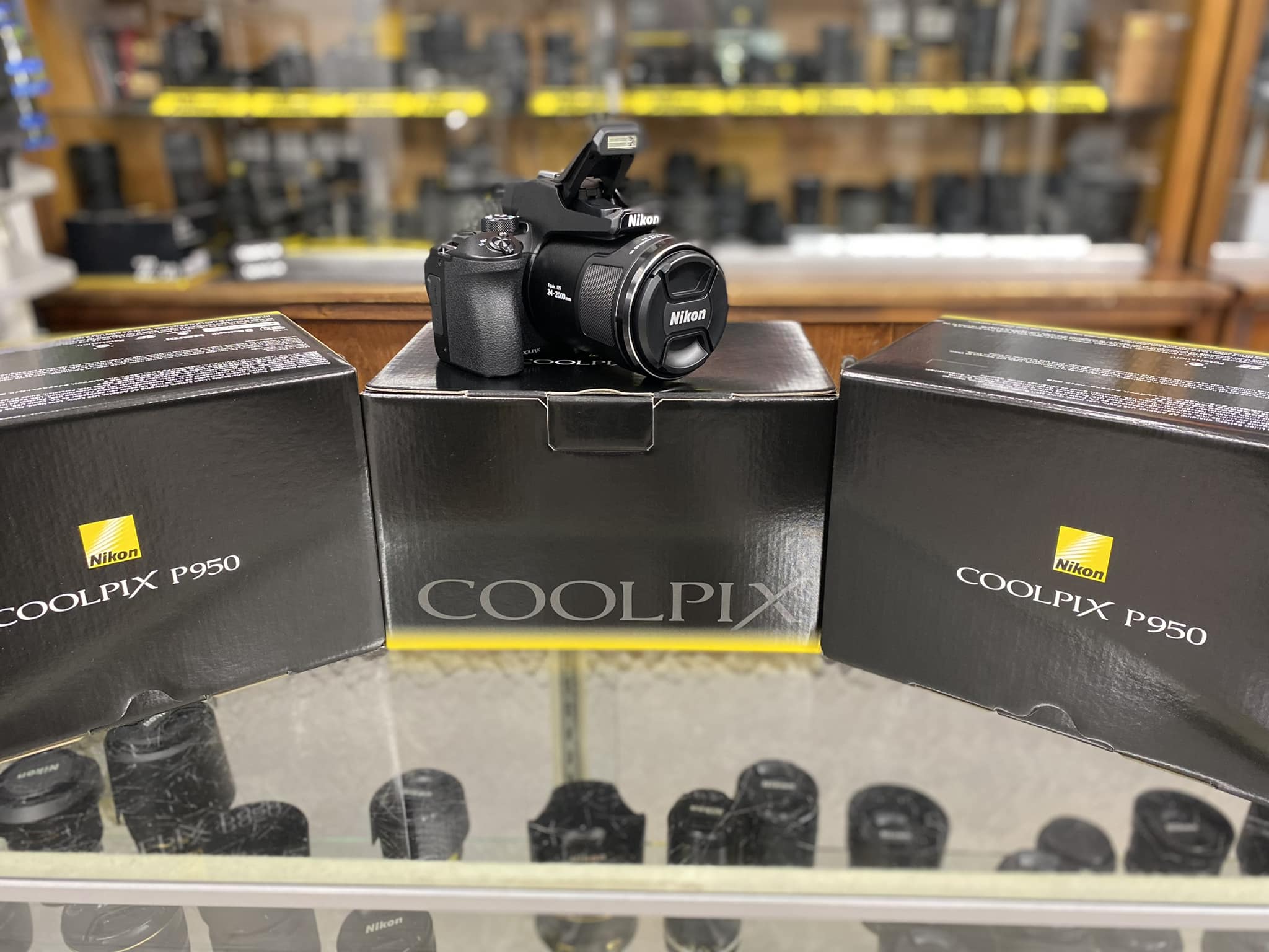 Nikon Coolpix P950 ￼ incredible range 24 mm wide-angle to 2000 mm 