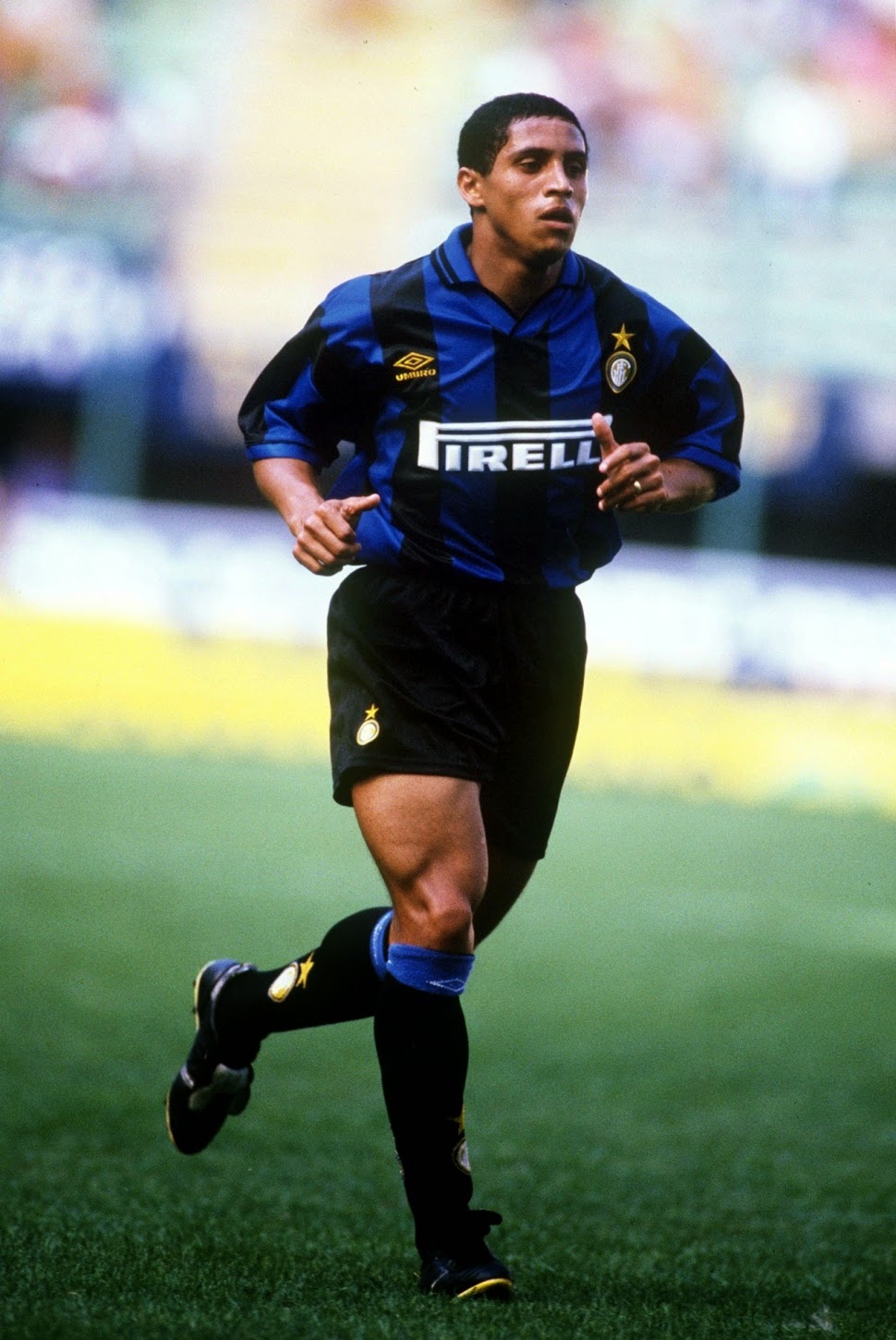 Roberto Carlos from the time he played for Uniao Sao Joao (1991-1993)