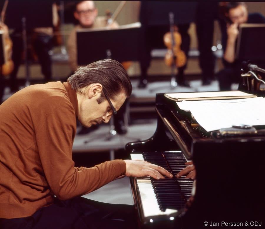 I hope, through my music, to contribute to creating a better world