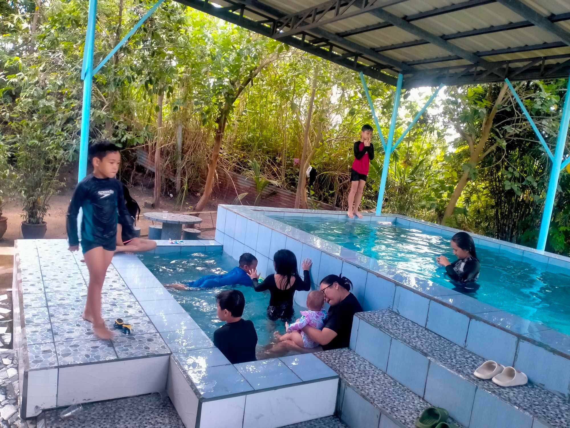 Adonis Private Pool