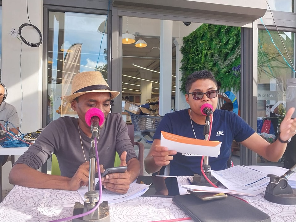 Brandon et Ton Simon en... - Radio Plus /Défi Media Group | Facebook