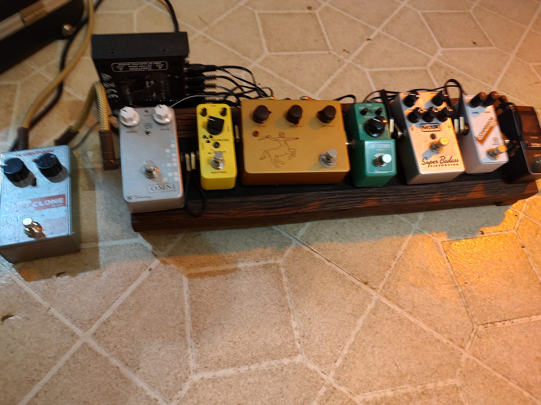 Which Klon clone is better, JHS Notaklon or TC Electronic Zeus?
