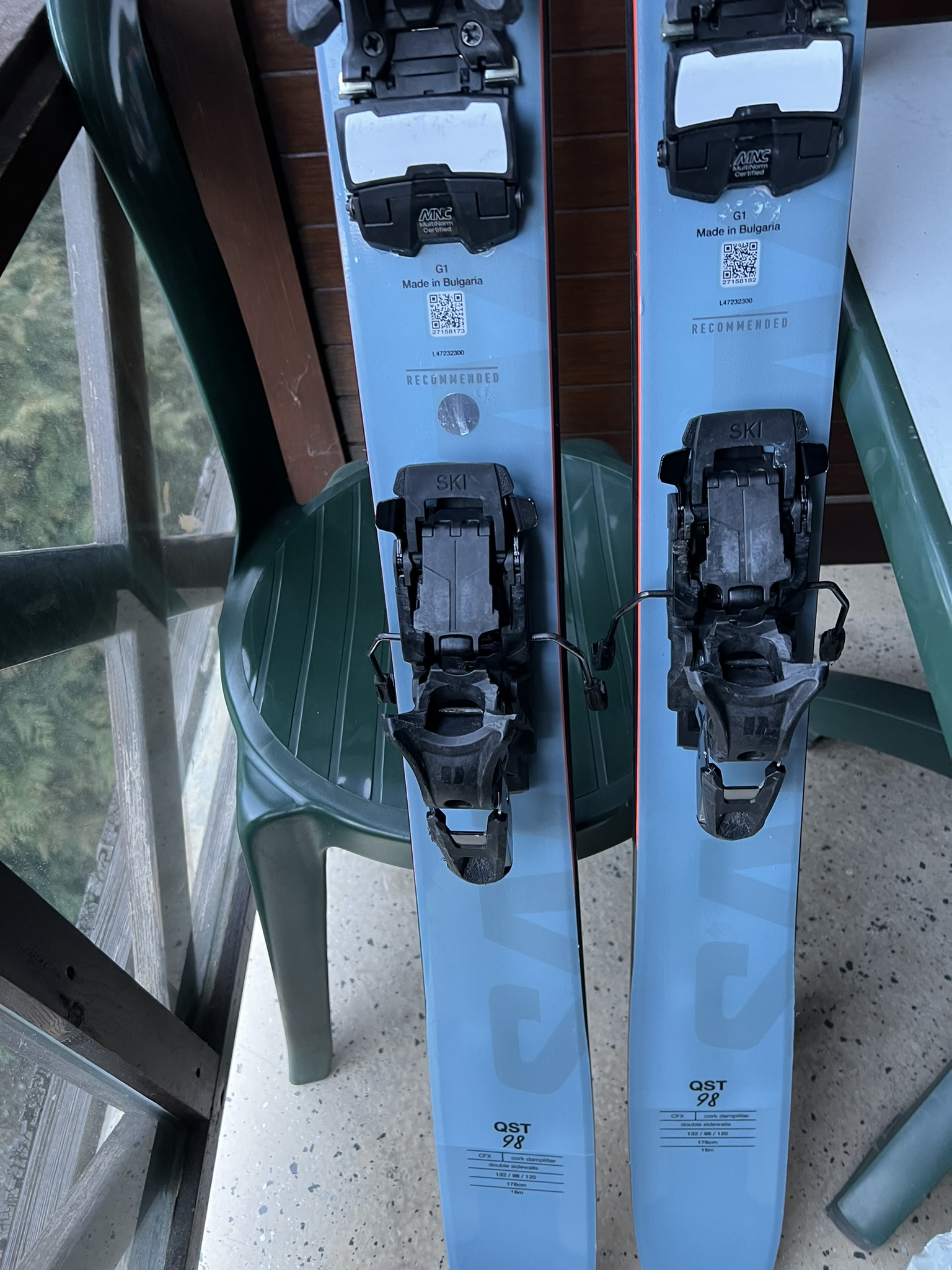 OBO!!! “Maybe the best freeride ski on the market” Selling these 