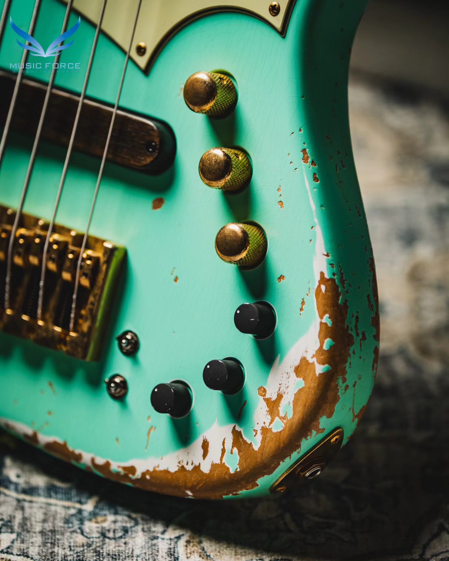 □ Xotic XJ-1T 5 String Heavy Aged-Surf Green (Custom Color) w