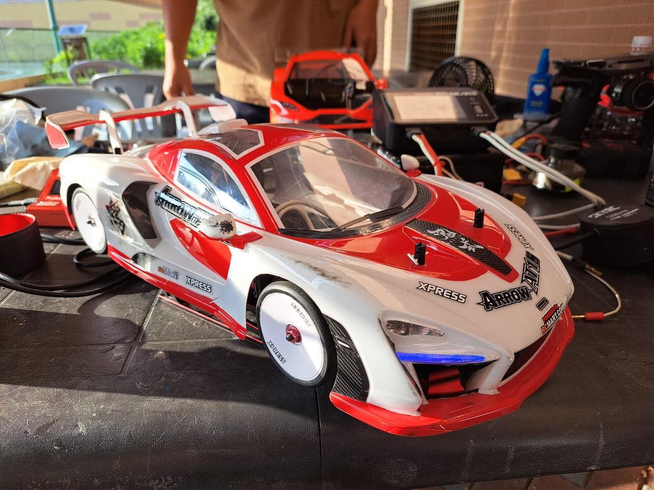 RC Xpress AT1S on track! AT1S, the 1/10 shaft driven 4WD touring